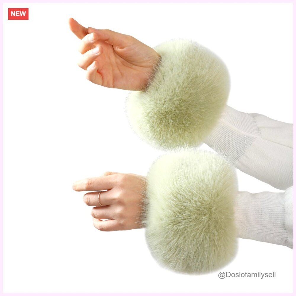 Faux Fur Wrist Cuffs, Winter Arm Warmers, Fluffy Bracelets, Elastic Fit